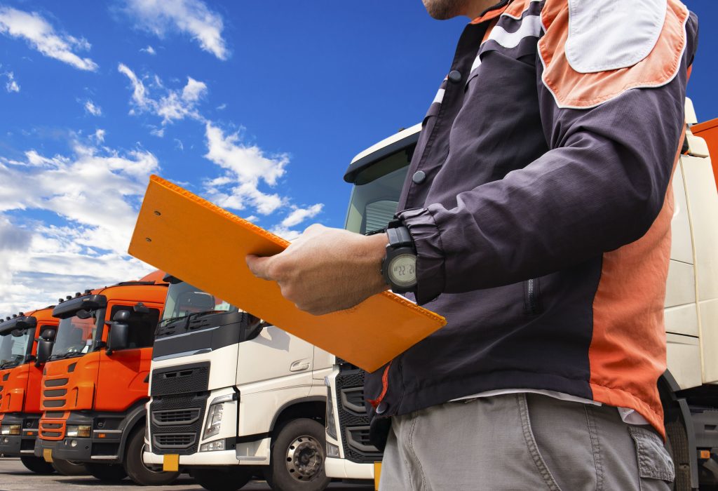 Como a contabilidade para transportadoras pode ajudar a pagar menos imposto sem riscos? Veja estratégias seguras e eficazes para seu negócio.